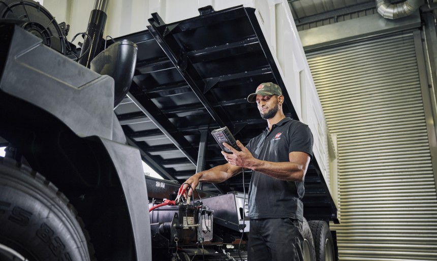 UD Trucks Genuine Service