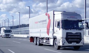 Quon platooning trial on Japanese highway