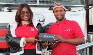 Truck drivers receive free hampers in celebration of Mandela Day